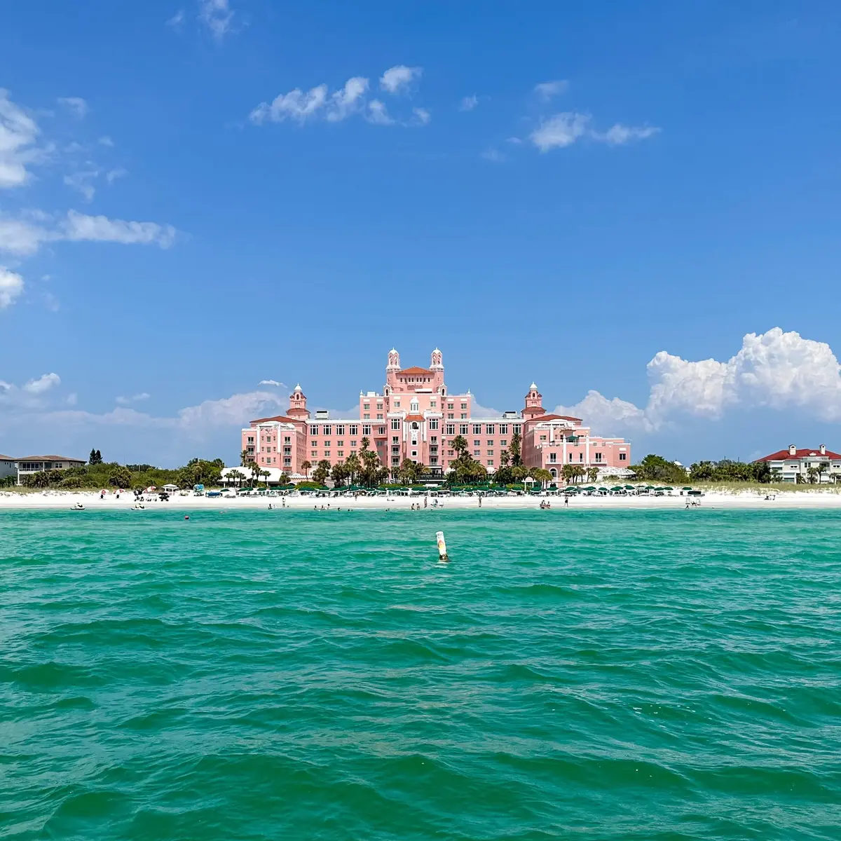Pontoon boat rentals serving St. Pete Beach, Florida